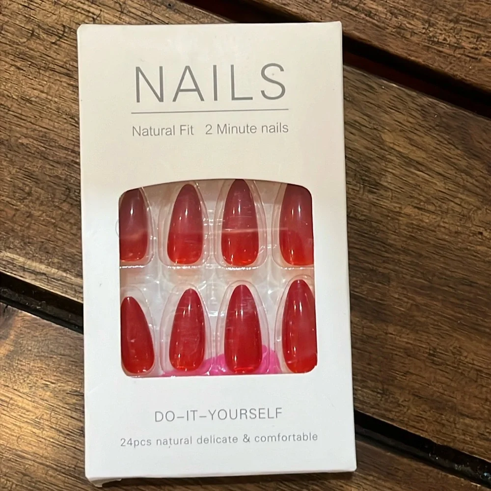 DYI Red NWT Press on Nails - Picture 4 of 5